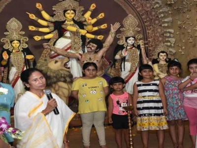 Mamata Banerjee urges people to join the Durga Puja Birsorjon carnival tomorrow