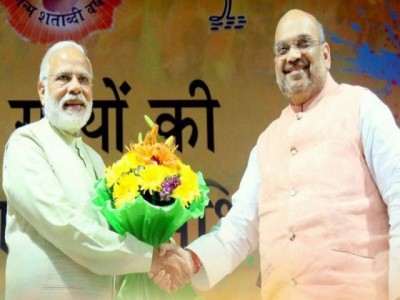 Narendra Modi wishes Amit Shah on his birthday 