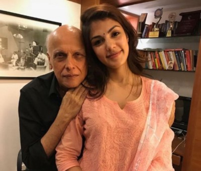 Rhea Chakraborty gives strong reply for trolls, shares another image with Mahesh Bhatt