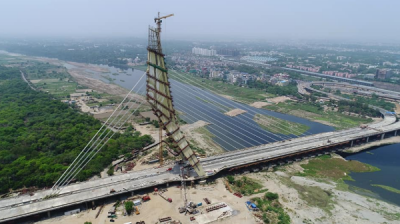 Arvind Kejriwal concerned over accidents on Signature Bridge 