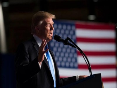 Trump attacks 'filthy comedian' Michelle Wolf for causing 'embarrassment to everyone' in White House Correspondents' Dinner