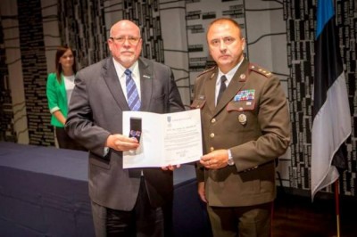 US ambassador to Estonia quits over Trump remarks