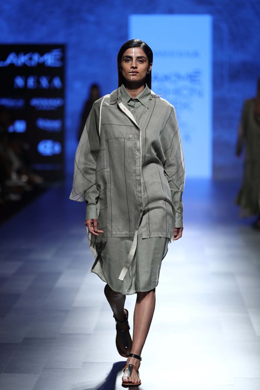 LFW: Urvashi Kaur showcases creation on Day 1