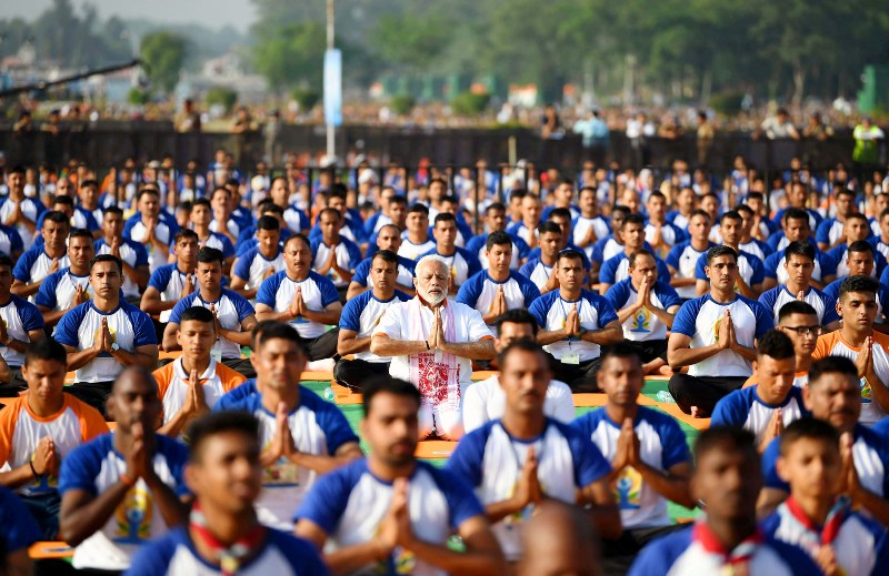  PM Modi performs Yoga on International Yoga Day in Dehradun