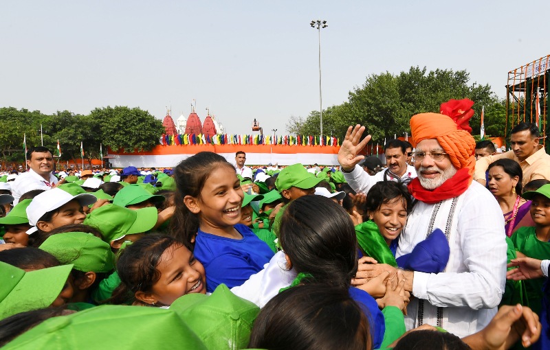 Modi addresses India from Red Fort