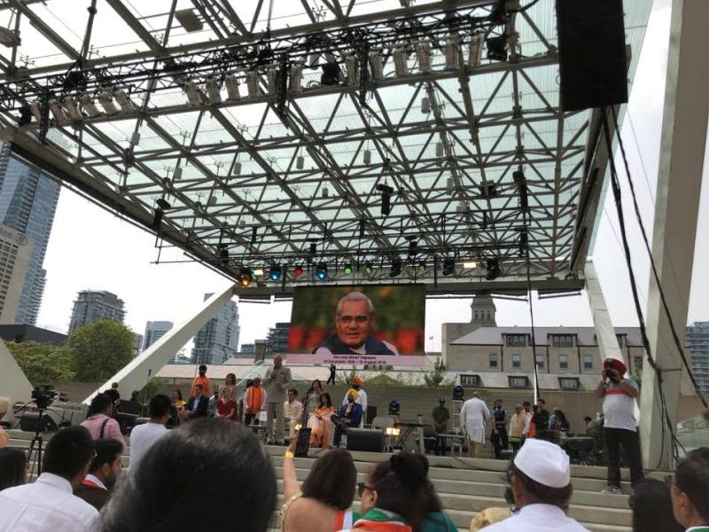 Toronto's India Day Parade pays tribute to Indian multiculturalism 