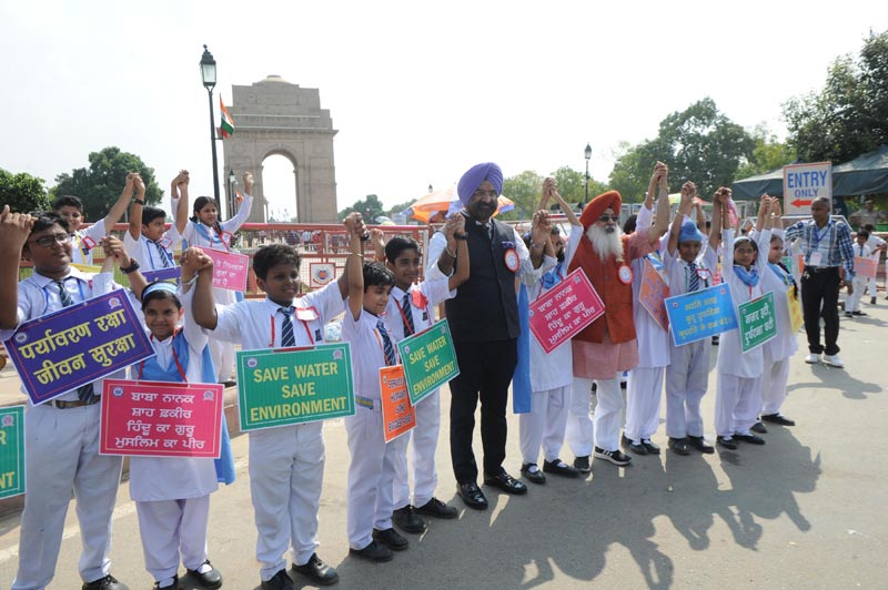 Students celebrate 550th year of Sikh religion's foundation in New Delhi