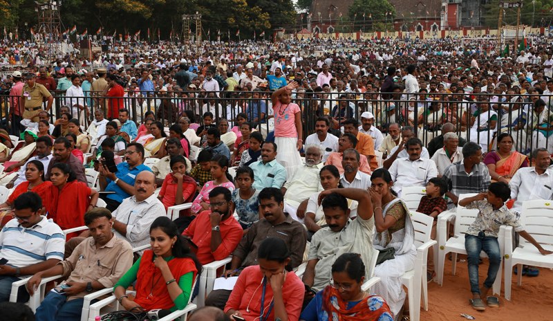 Rahul Gandhi addresses public meeting in Thiruvananthapuram