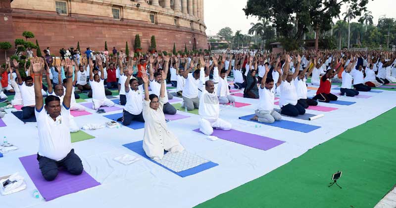 Modi leads International Yoga Day as ministers join him in performing yoga