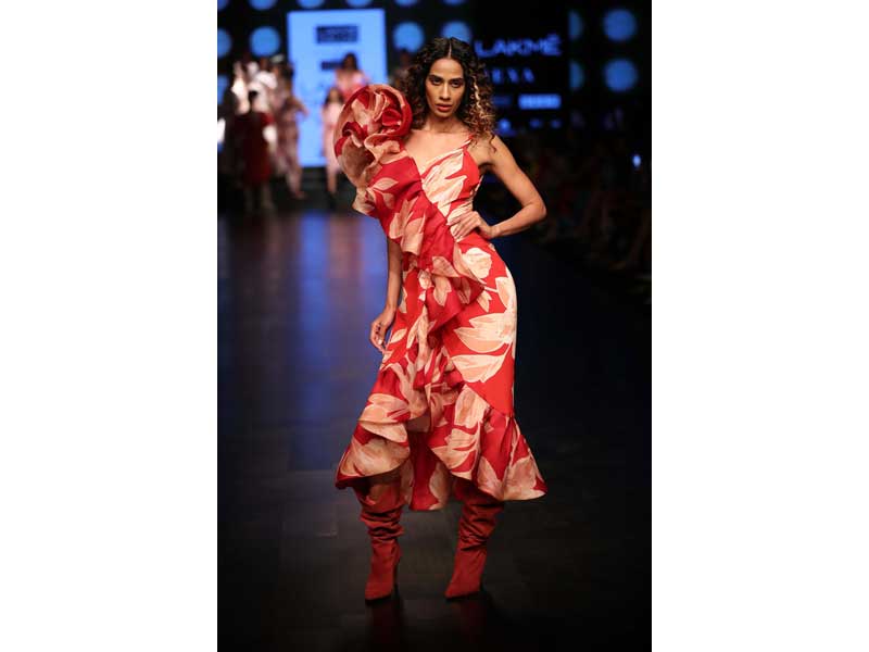 LFW: Yami Gautam showstopper for Designer Gauri & Nainika