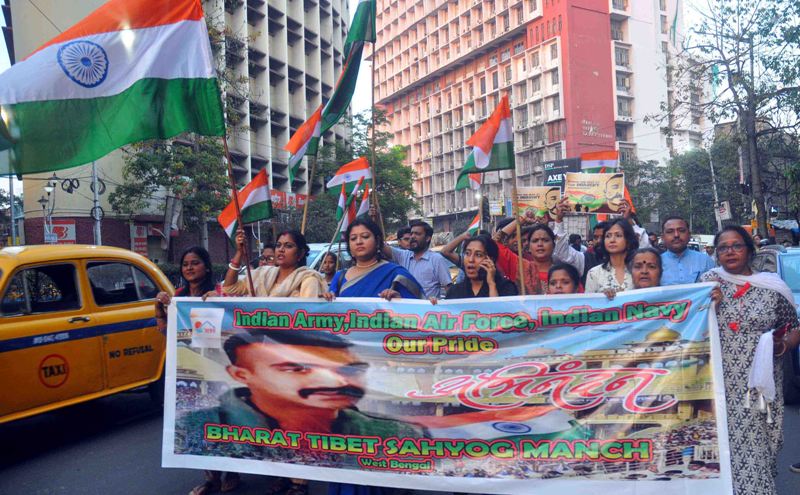 Members of Bharat Tibet Sahyog Manch West Bengal celebrate Abhinandan's release