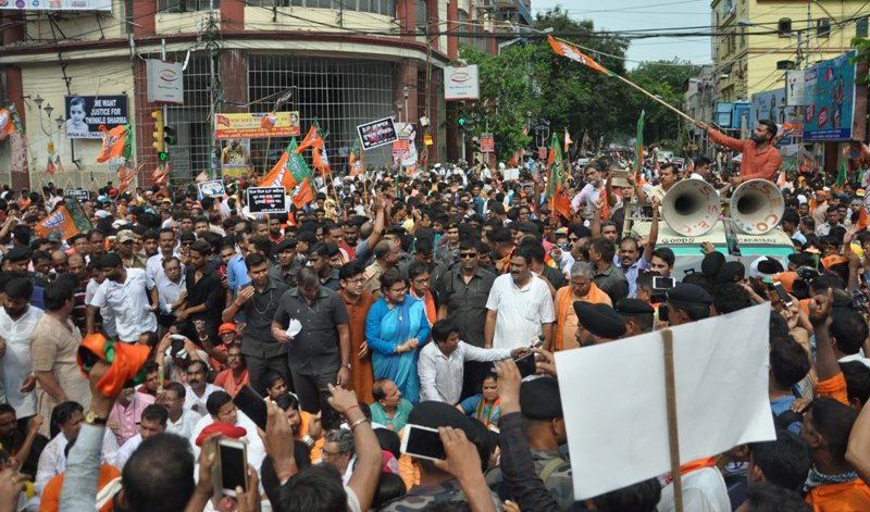 Police teargas, use water cannons to disperse Bengal BJP march towards Lalbazar