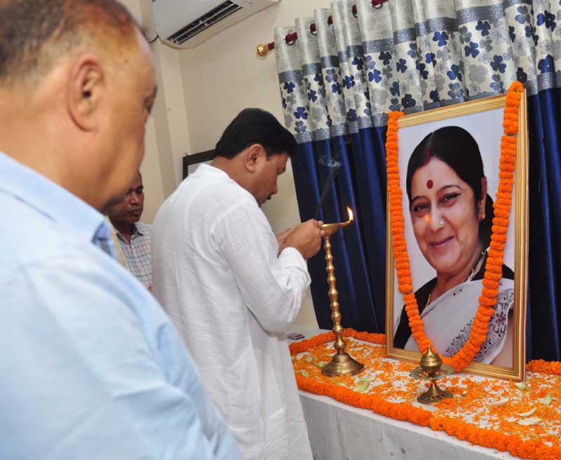 Politicians pay tribute to Sushma Swaraj 