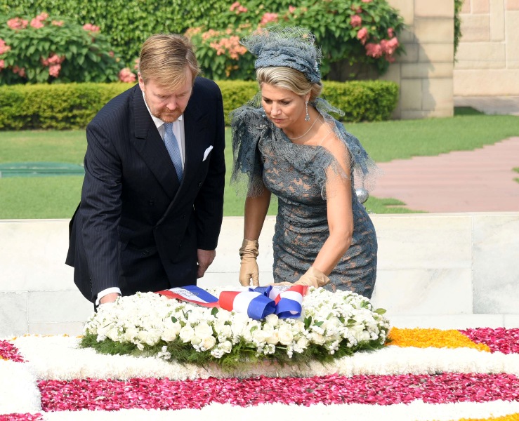 King Willem-Alexander and Queen Maxima of Netherlands pay homage to Mahatma Gandhi