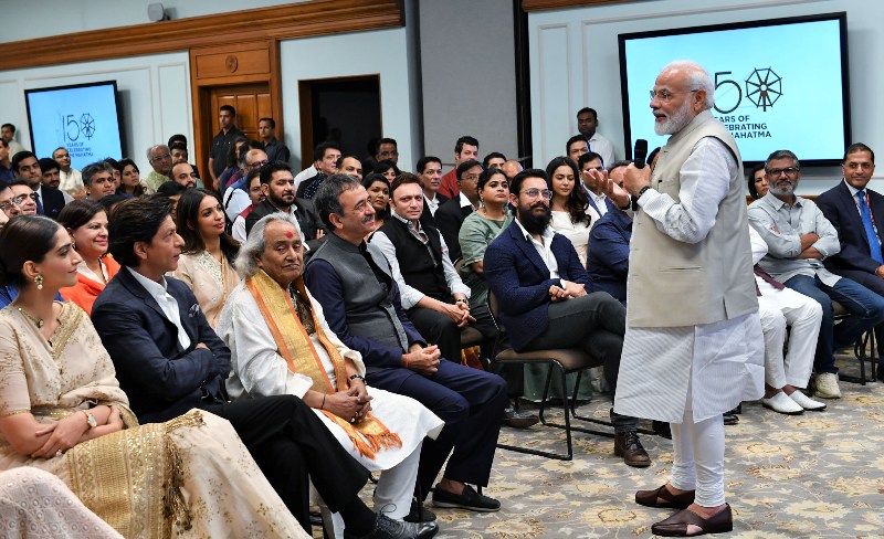 Modi's evening date with Bollywood celebrities