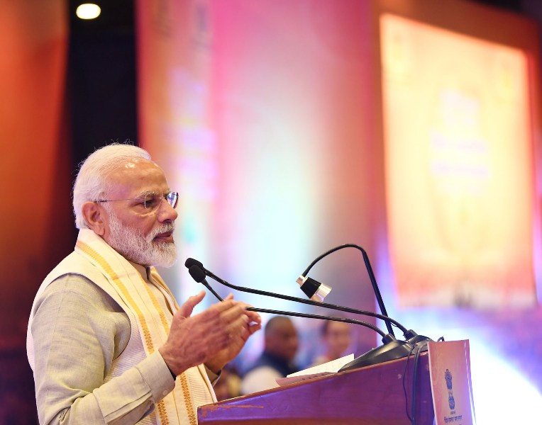 Modi at Pravasi Bhartiya Kendra in New Delhi