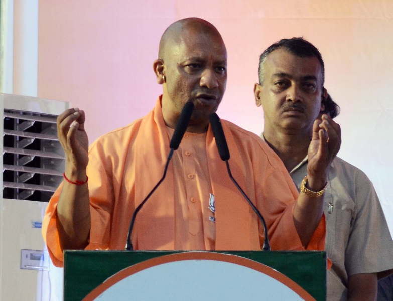 UP CM Yogi Adityanath campaigns in Kolkata