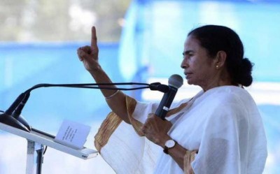 Mamata Banerjee slams BJP for "politicising"martyrdom of jawans