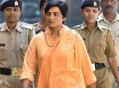 Malegaon blasts accused Sadhvi Pragya Singh Thakur joins BJP, may contest LS polls against Digvijaya Singh
