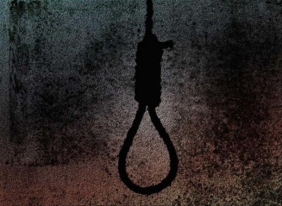 Seventeen-year-old girl commits suicide after her obscene photos appeared on social media