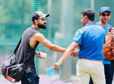 Virat Kohli, Rahul Dravid comes in one frame at Bengaluru