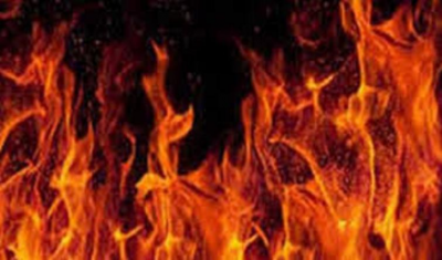 Fire breaks out in Jammu, around 10 huts guttedÂ 