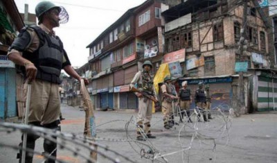 Convoy day on Kashmir highway, no civilian traffic movement today