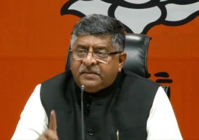 Rahul a lobbyist of plane suppliers, says BJP after Congress' treason charge on Modi