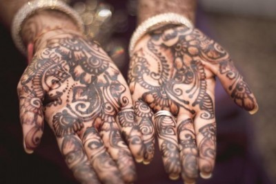 Groom returns as bride refuses to marry man double her age