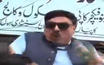 Pakistan Minister gets electric shock after he criticises Narendra Modi 