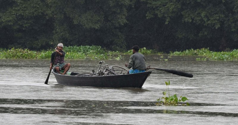 Assam Water Resources Minister visits flood affected Tengaguri village