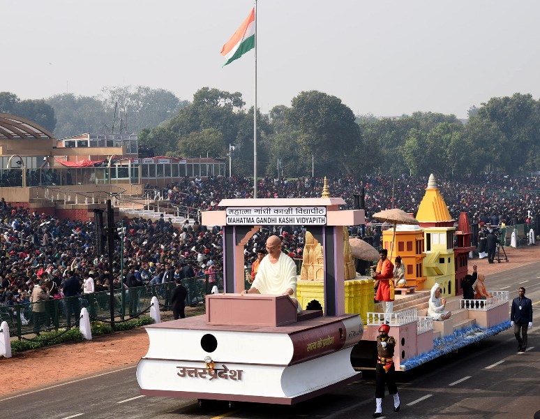 CISF tableau  passes through the Rajpath during the full dress rehearsal for R-Day parade