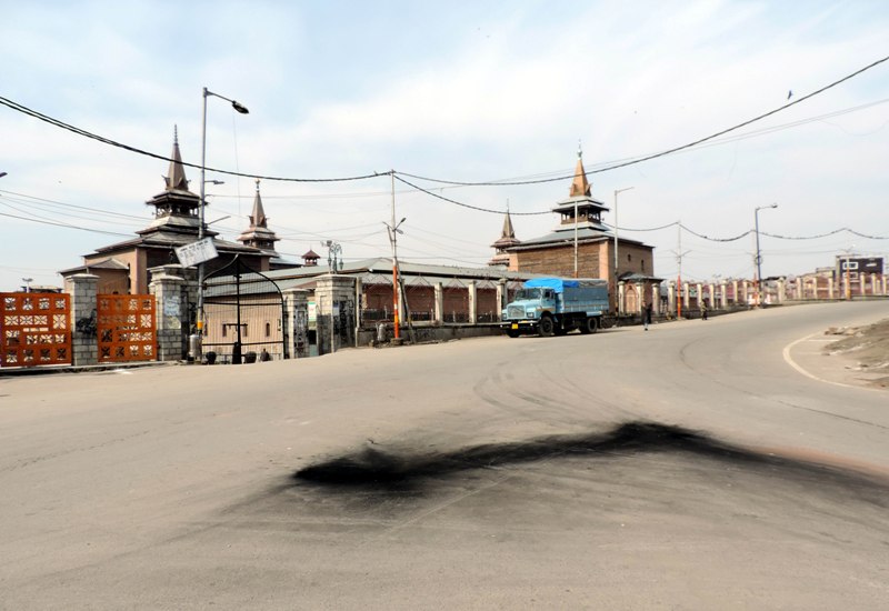 Kashmir observes shutdown over arrest of separatist leaders