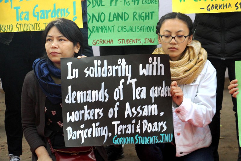 Members of Citizen Against War form human chain for peace