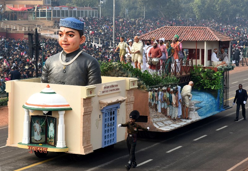 CISF tableau  passes through the Rajpath during the full dress rehearsal for R-Day parade