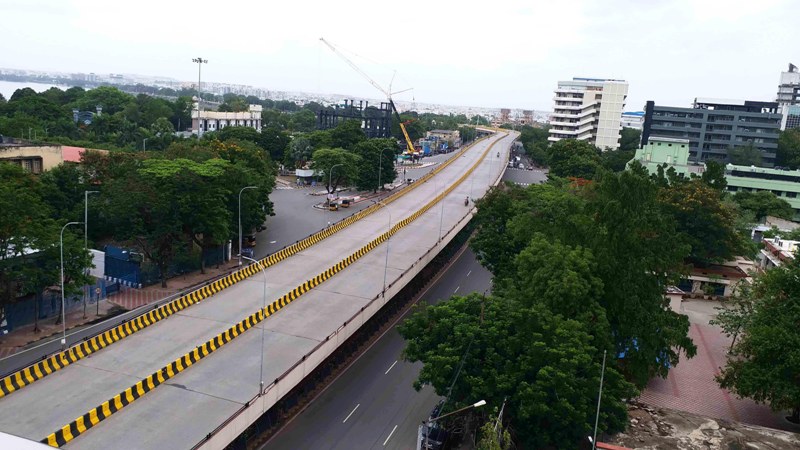 Glimpses of the Solar Eclipse