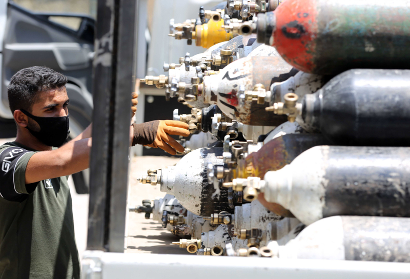 Oxygen-filling factory in Iraq