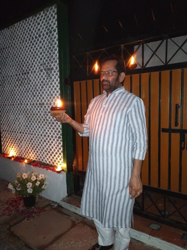 COVID-19: India responds to Modi's 9Minute9PM blackout