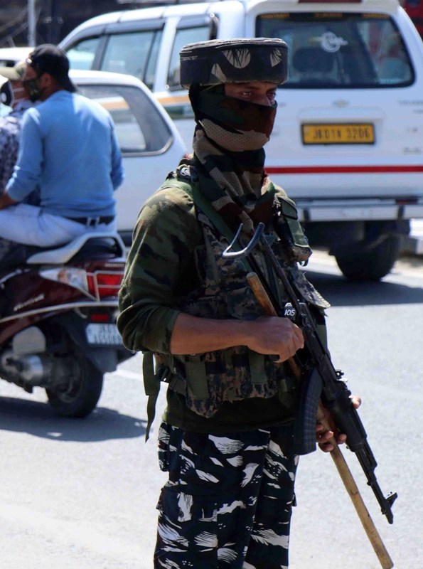 Security forces's vigil in Srinagar
