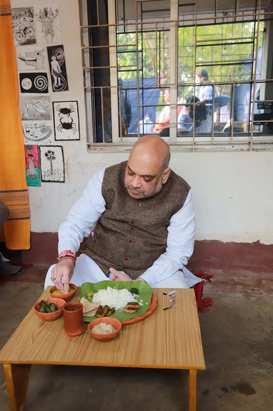 West Bengal: Amit Shah participates in Bolpur roadshow