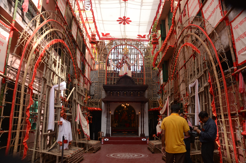 Durga Puja 2020 in Kolkata amid Covid-19