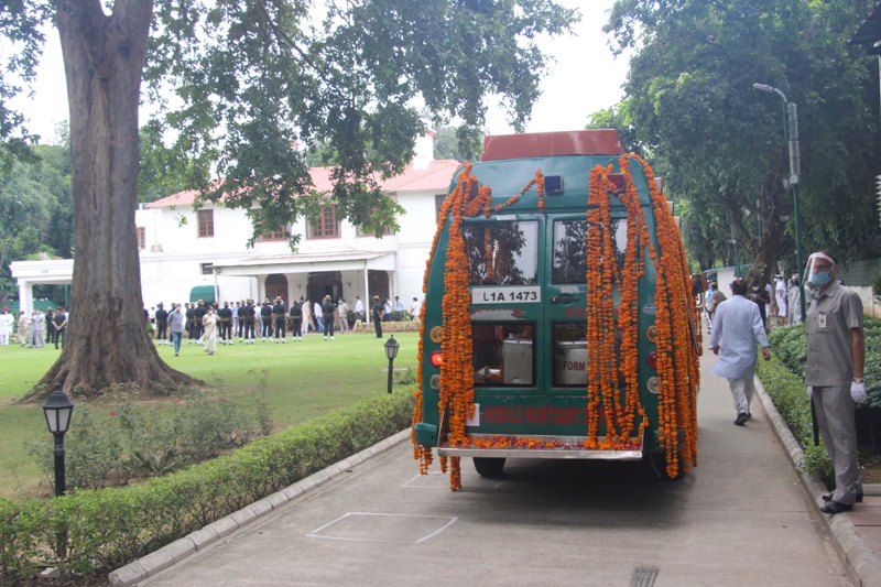 Mortal remains of Pranab Mukherjee at crematorium in New Delhi