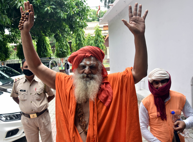 Babri case: Mahant Dharam Das arrives in CBI special court