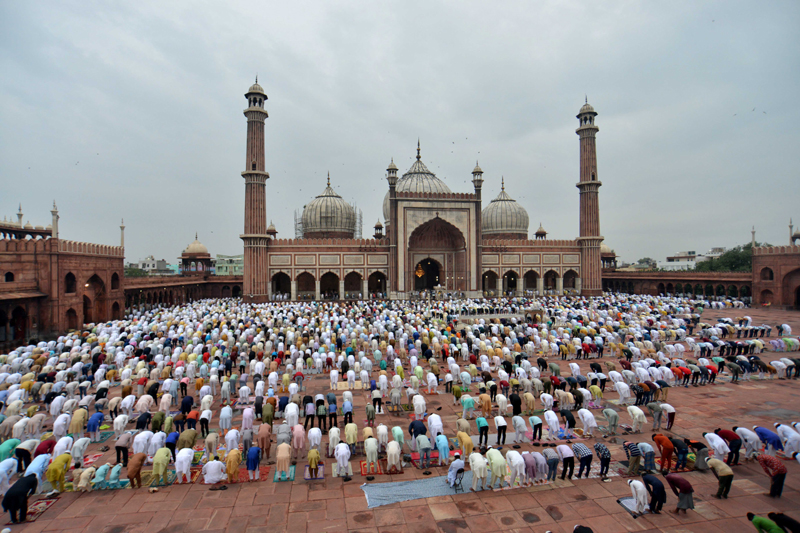 New Delhi: Muslim devotees offer prayers at Jama Masjid on Eid-ul-Adha