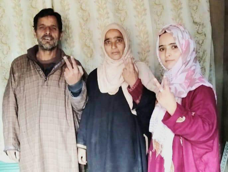 Kashmir votes in sixth phase DDC polls Sunday