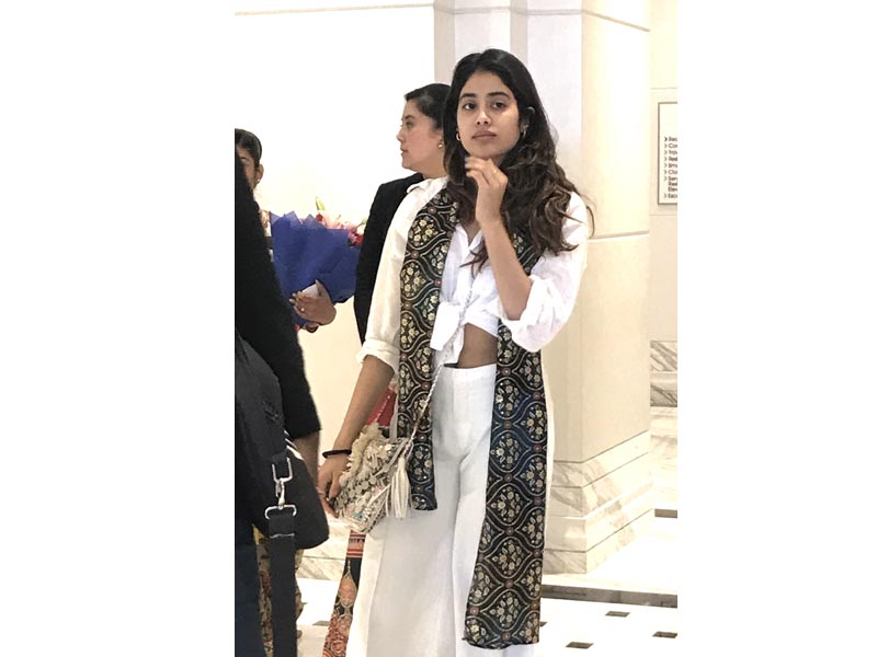 Actress Janhvi Kapoor arrives in Kolkata