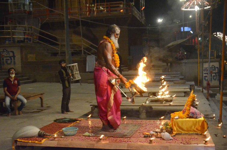 IndiaFightsCorona: Glimpses of the Tenth Day of lockdown