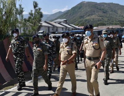 J&K: Director General of CRPF Dr A P Maheshwari and DGP Jammu and Kashmir Police Dilbagh Singh visit Sopore