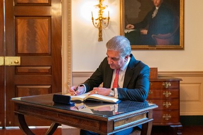 Pakistan to further historic, fraternal ties with Saudi Arabia: FM