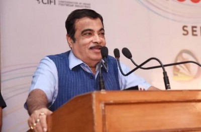 Nitin Gadkari unveils Amazon’s Exports Digest 2020